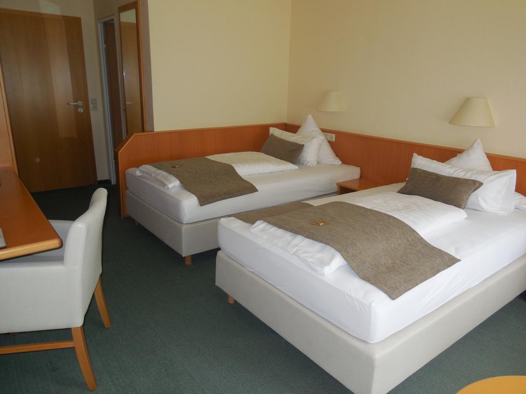 Hotel Schober Freiberg am Neckar Room photo